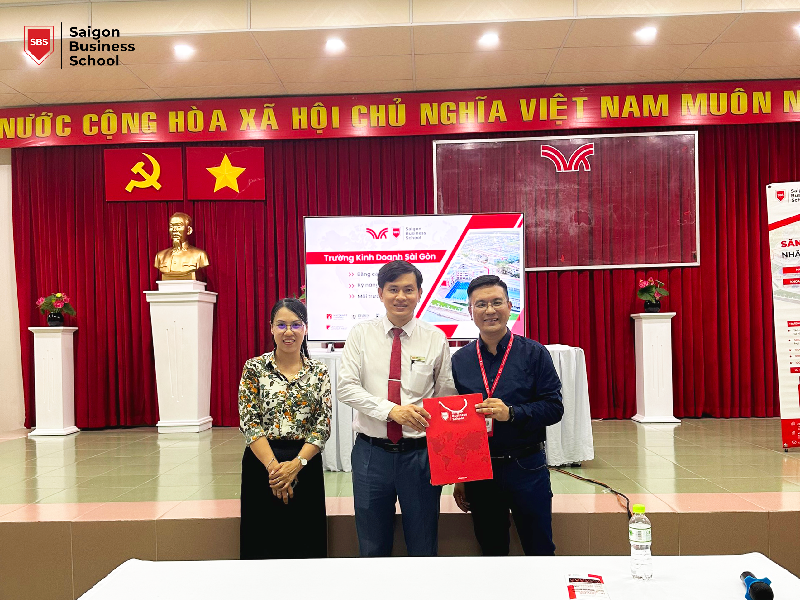 Buổi Gặp Gỡ Giao Lưu Giữa Học Sinh THPT Trương Vĩnh Ký Cùng Saigon Business School