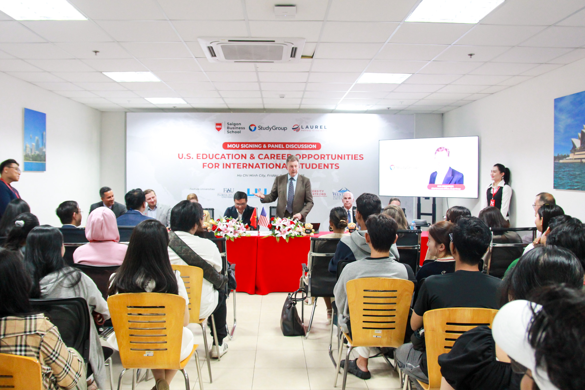 Tọa Đàm “Giáo Dục Và Cơ Hội Nghề Nghiệp Tại Mỹ” – Cầu Nối Cho Sinh Viên Quốc Tế Chạm Đến Giấc Mơ Du Học